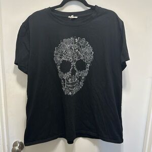 Maurices Oversize Floral Skull T-Shirt Size XL